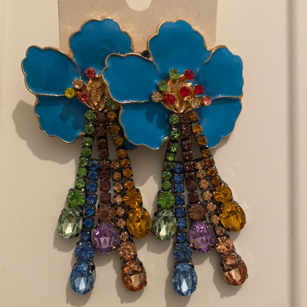 Blue floral fashion earrings